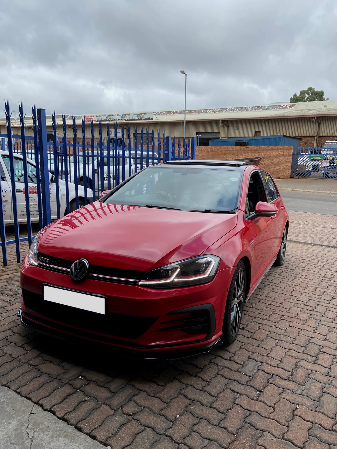 Golf 7.5 GTD GTI GTE R Frontleppe - Sportsdeler