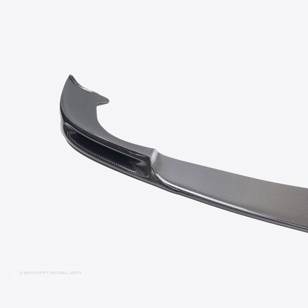 Mercedes W218 CLS 63 Carbon Fiber Frontleppe – bilde 6 | Sportsdeler