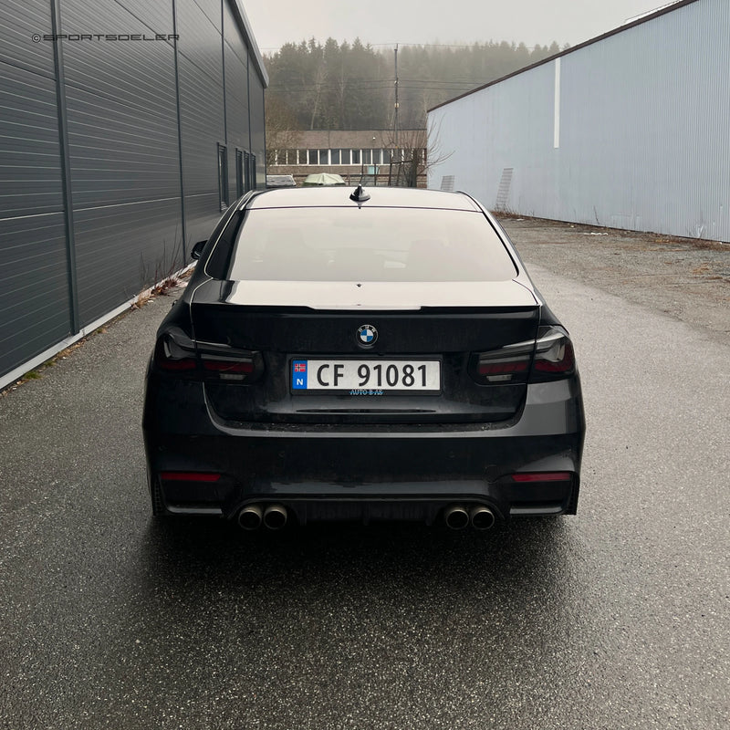 BMW F30 & F80 M3 GTS OLED baklykter "Smoke" - Sportsdeler