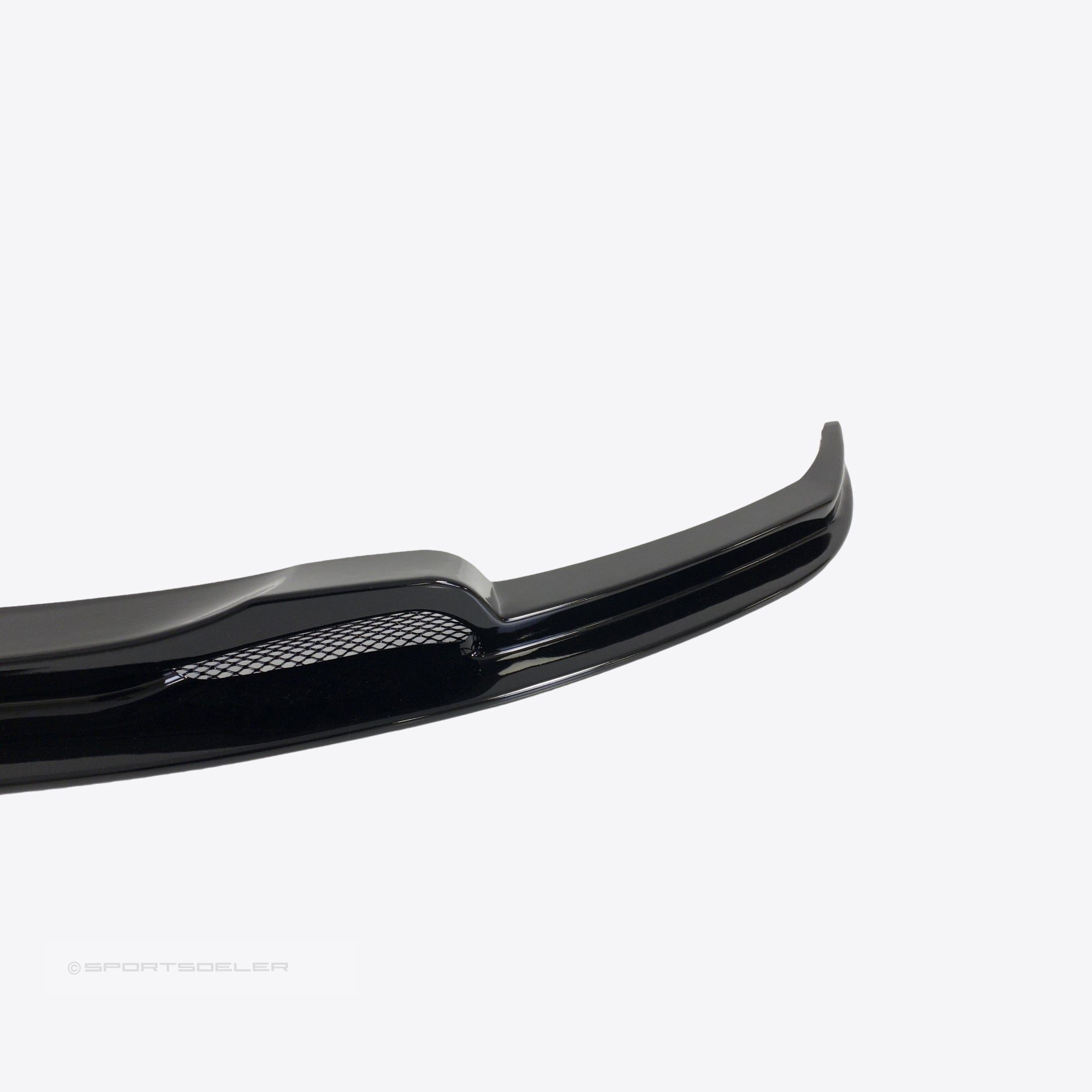 BMW F30 & F31 Varis Frontleppe "Gloss Black" - Sportsdeler