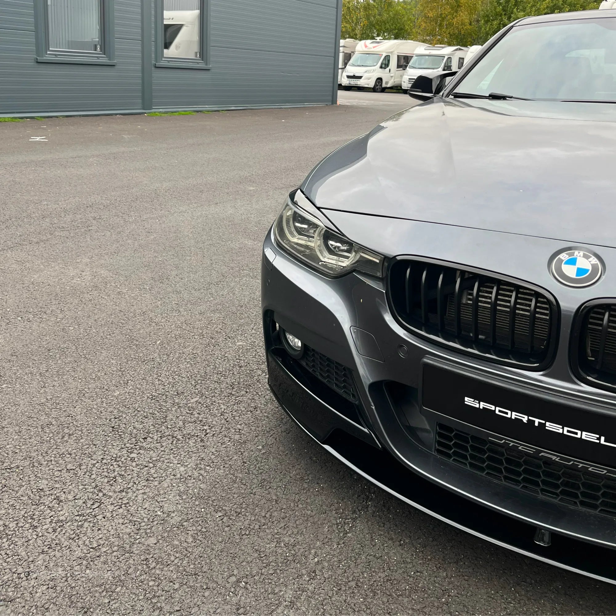 BMW F30 & F31 Øyenbryn - Sportsdeler