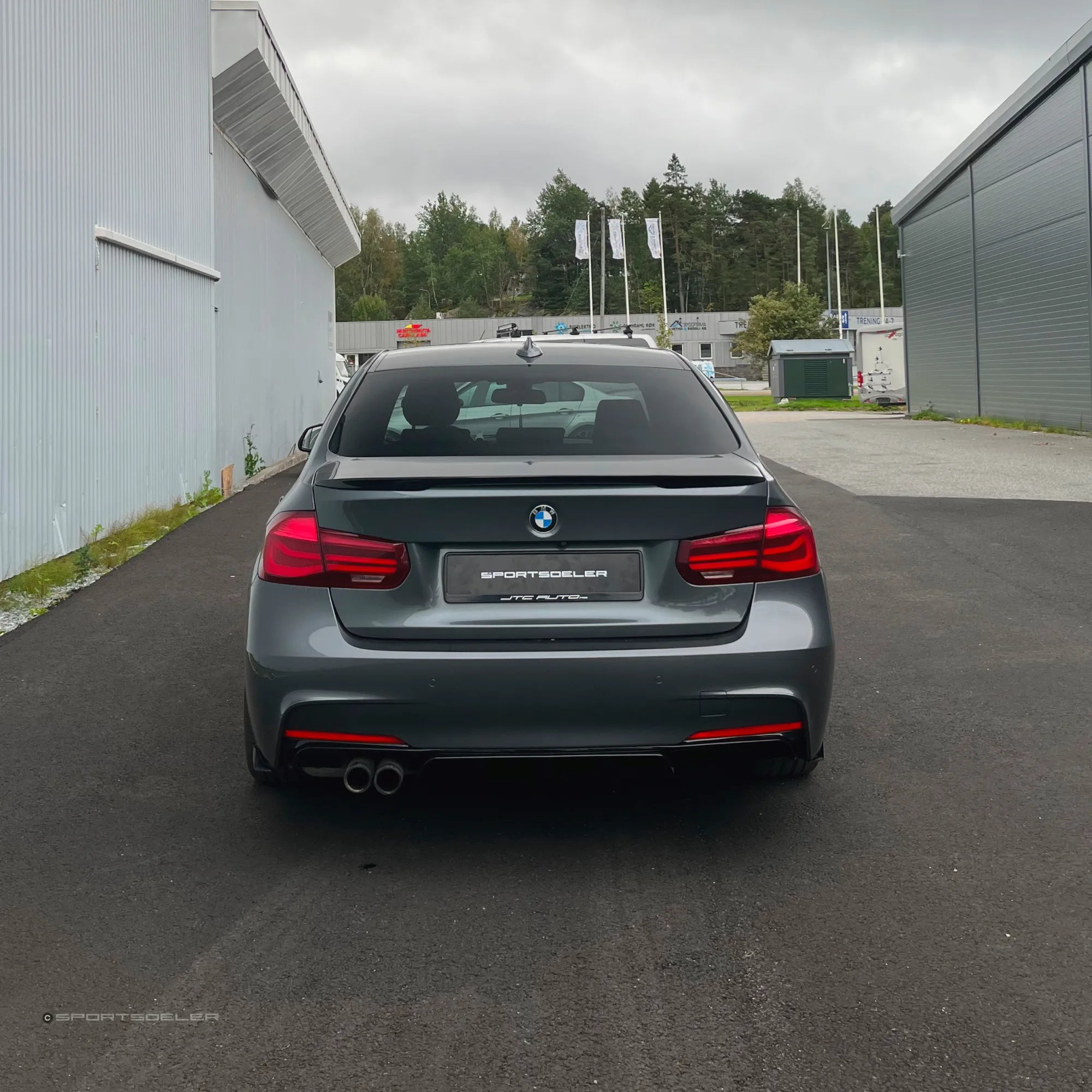 BMW F30 & F31 Bakfanger Splittere V.4 - Sportsdeler