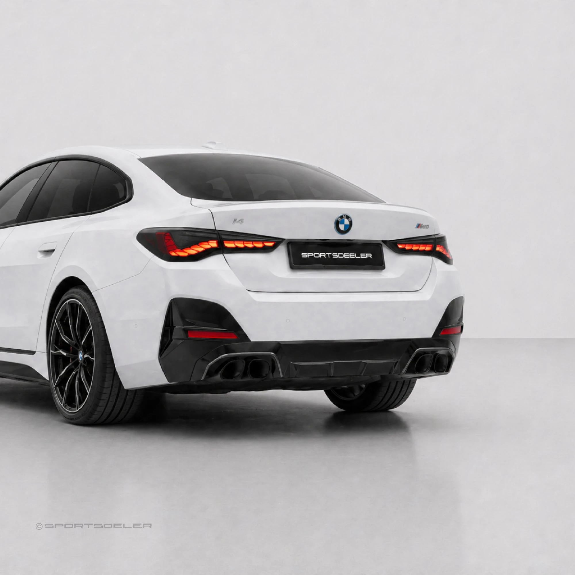 BMW G22/G23/G26 i4 & G82/G83 M4 GTS OLED baklykter "Smoke"