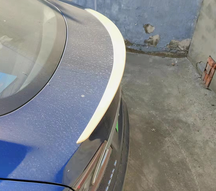 Tesla Model S Spoiler - Sportsdeler