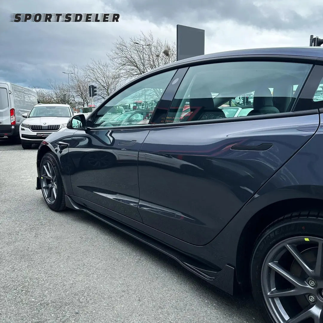 Tesla Model 3 Sideskjørt - Sportsdeler
