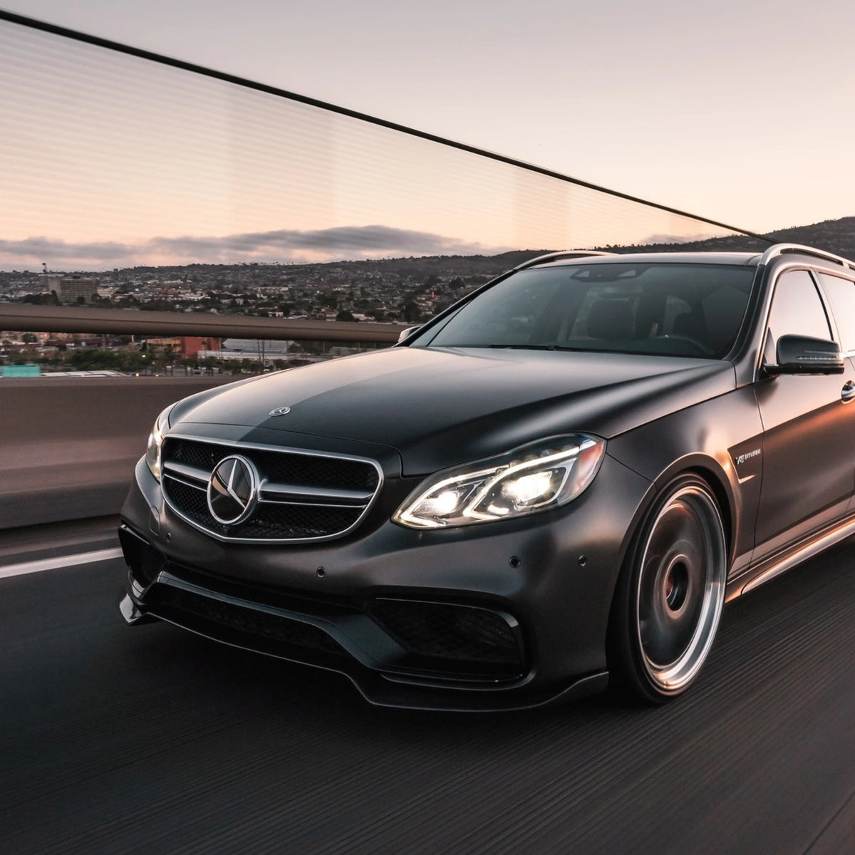 Mercedes W212/S212 E63 Facelift Carbon Fiber Frontleppe